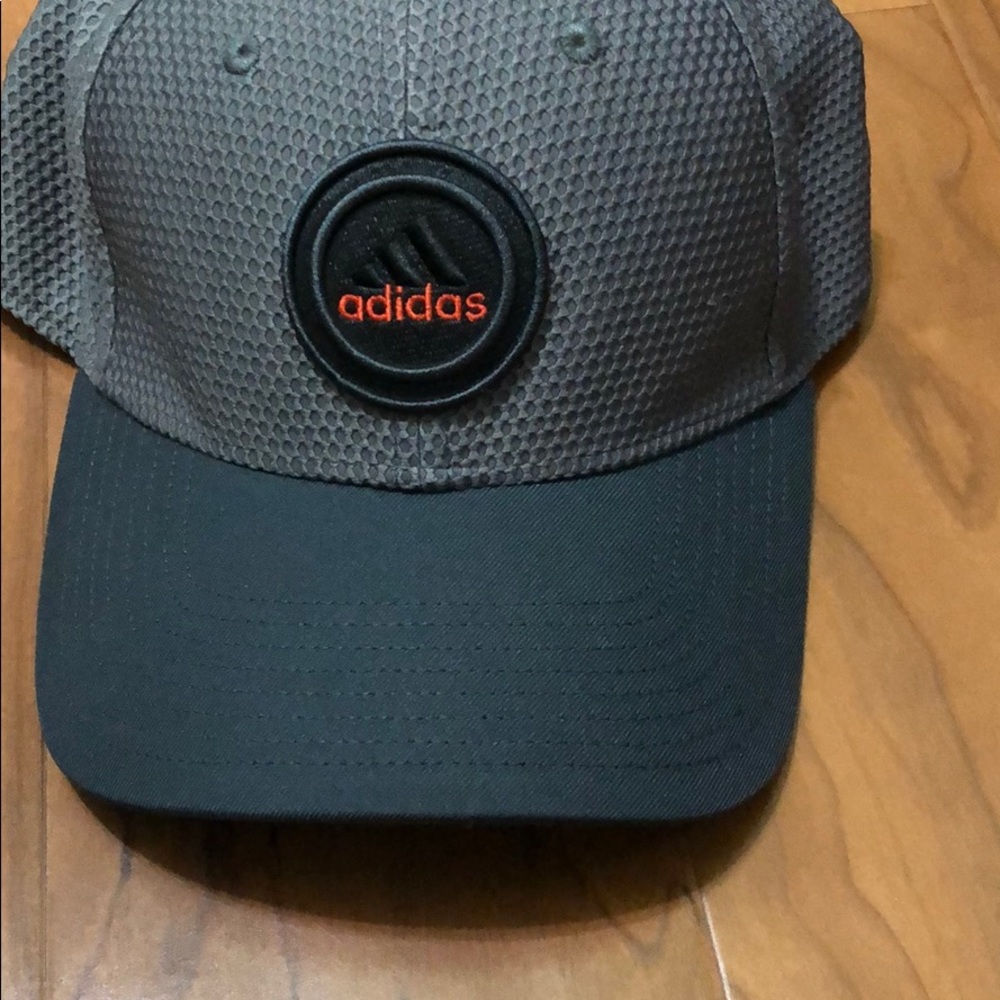 Adidas flex fit hat (small/medium)